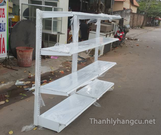Thanh lý kệ trưng bày sản phẩm