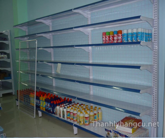 Kệ trưng bày sản phẩm thanh lý 